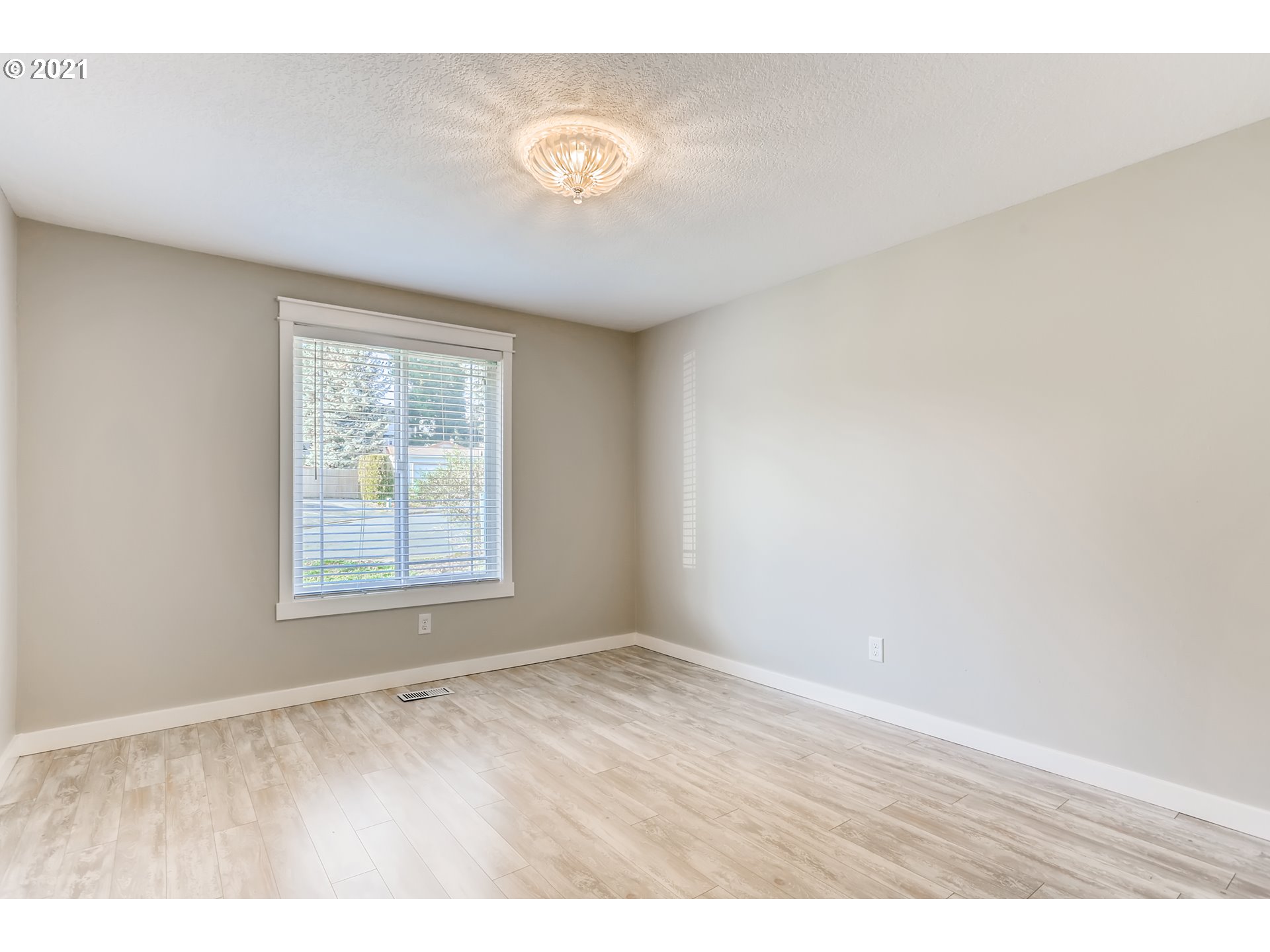 7848 Southwest 166th Place Beaverton, OR 97007 - Photo 24 of 32 Gallery Image 24