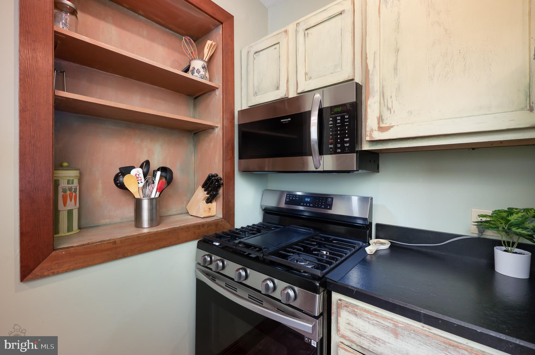 2375 Black River Road Bethlehem, PA 18015 - Photo 12 of 19