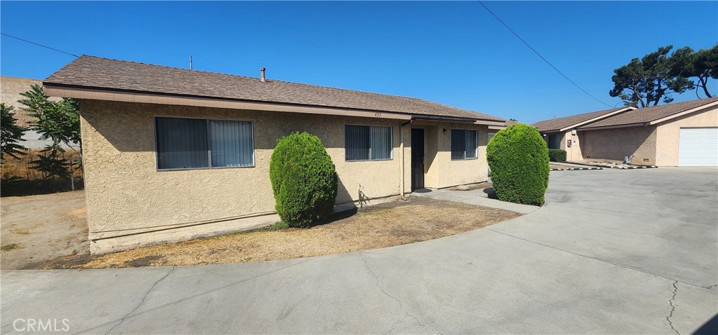 455 West Duell Street Azusa, CA 91702 - Photo 2 of 13 a view of a house with a patio