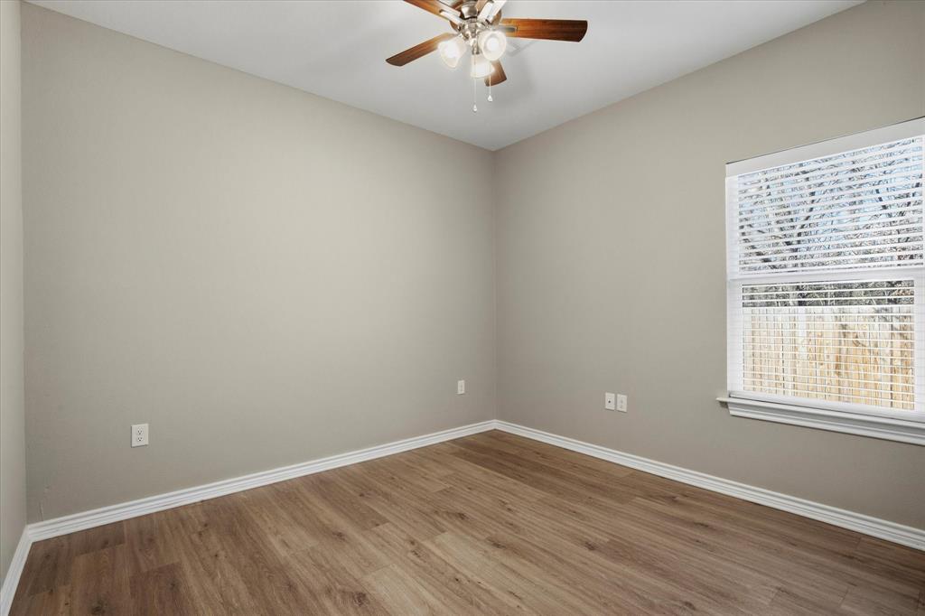 508 Goodjohn Street Collinsville, TX 76233 - Photo 23 of 31
