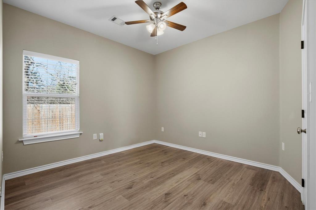 508 Goodjohn Street Collinsville, TX 76233 - Photo 24 of 31