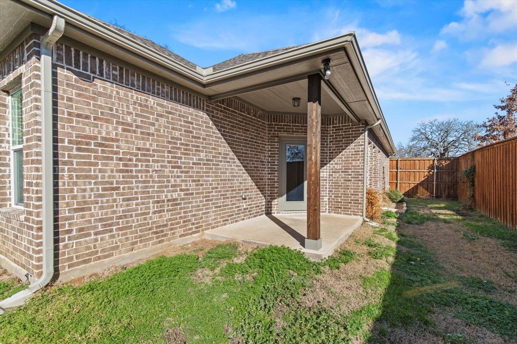 508 Goodjohn Street Collinsville, TX 76233 - Photo 27 of 31