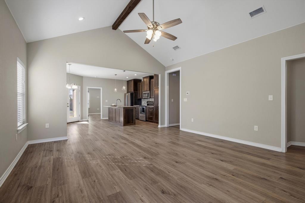 508 Goodjohn Street Collinsville, TX 76233 - Photo 4 of 31