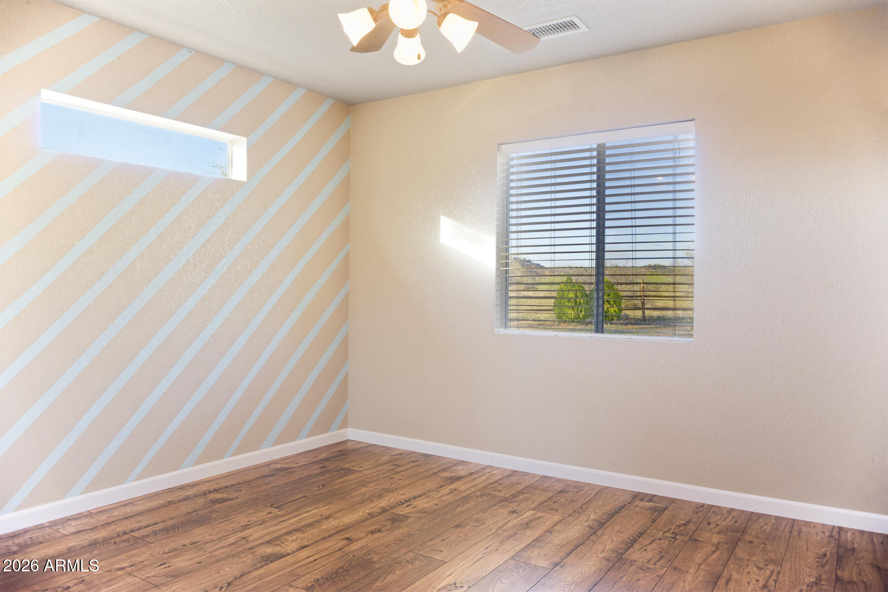 2770 South Country Hill Road Cornville, AZ 86325 - Photo 39 of 53 Guest Room #3