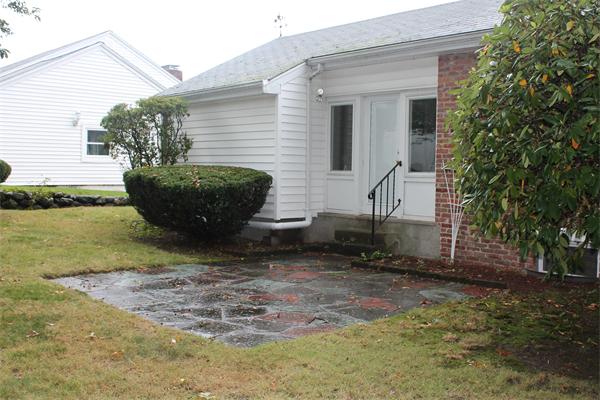 18 Girard Road Stoneham, MA 02180 - Photo 5 of 18 Gallery Image 5