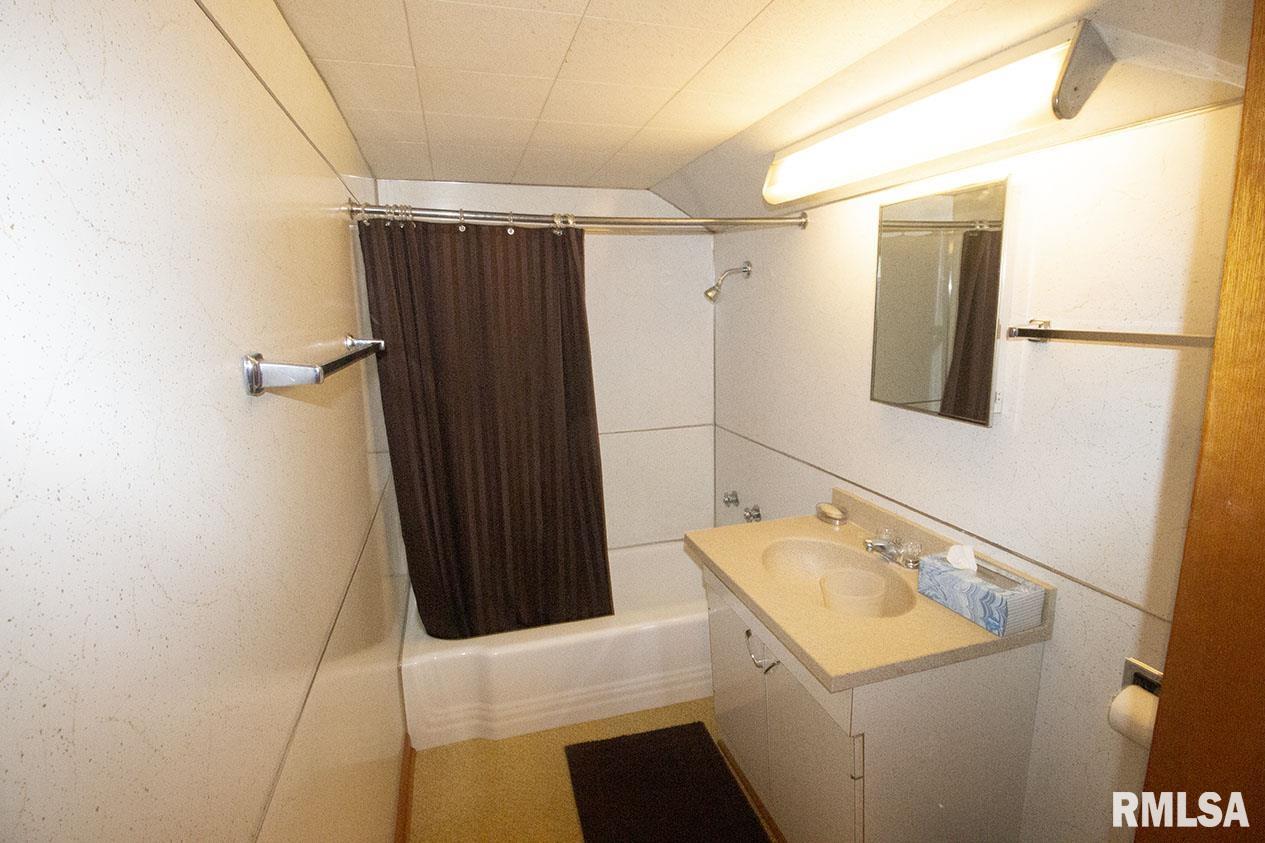 720 East 3rd Street Centralia, IL 62801 - Photo 27 of 31