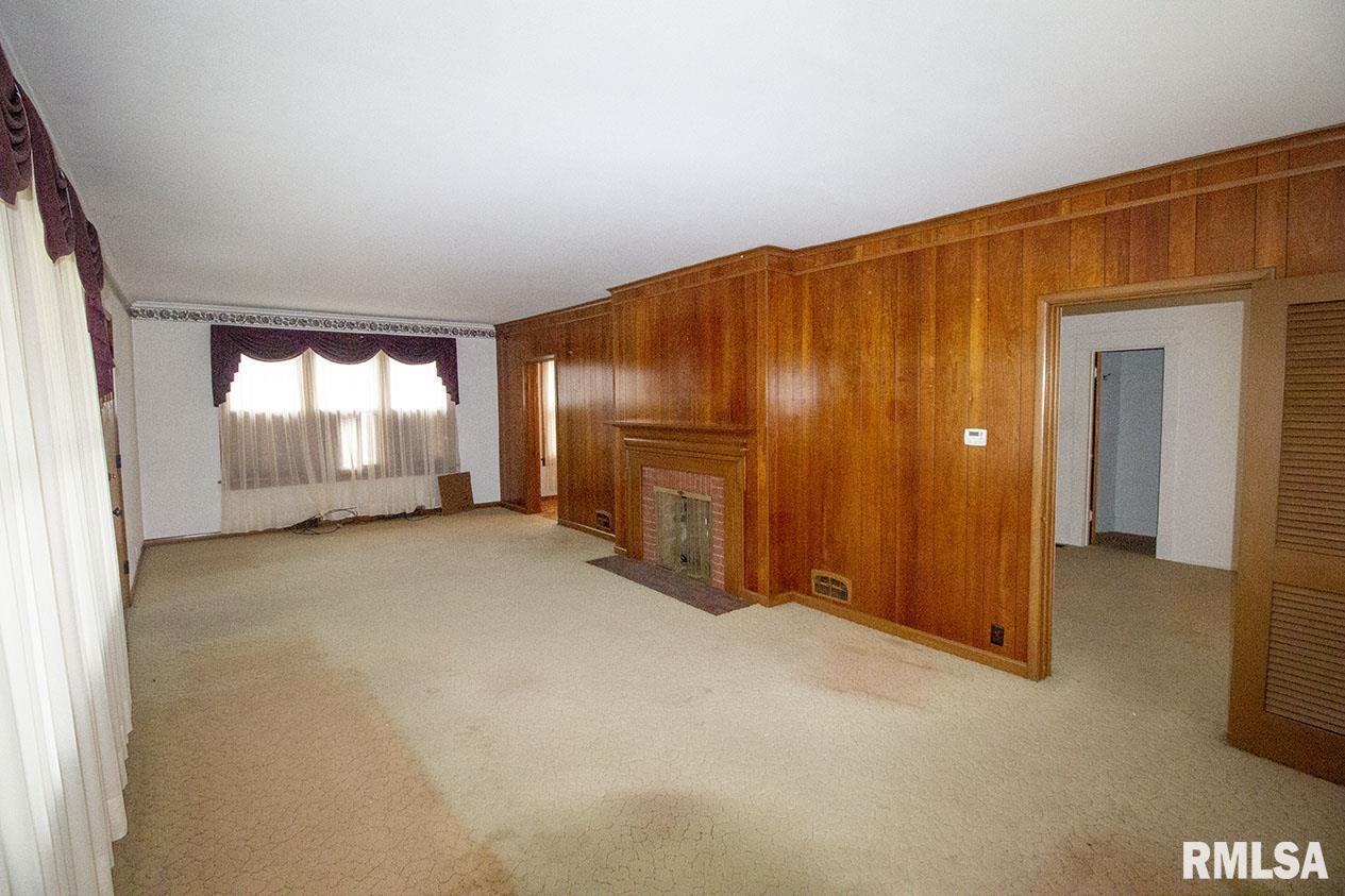 720 East 3rd Street Centralia, IL 62801 - Photo 8 of 31