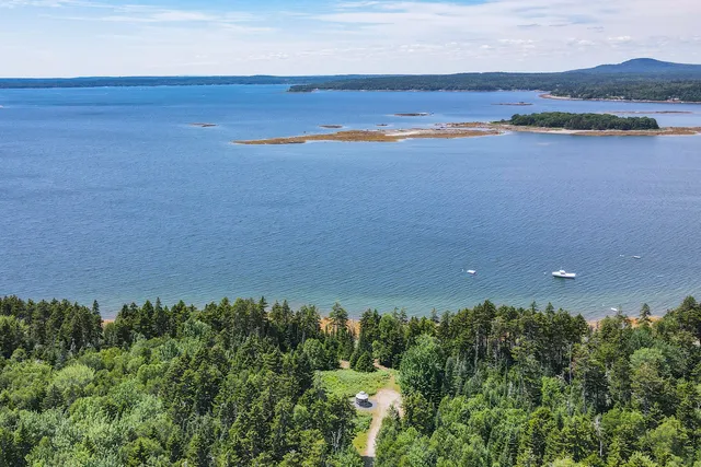 $949,000 | 1513 Newbury Neck Road, Surry, ME 04684