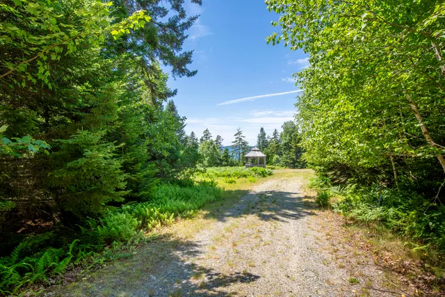 $949,000 | 1513 Newbury Neck Road, Surry, ME 04684