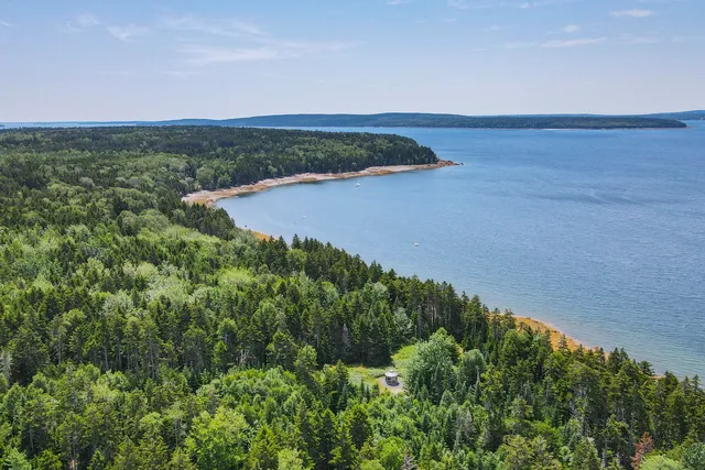 $949,000 | 1513 Newbury Neck Road, Surry, ME 04684