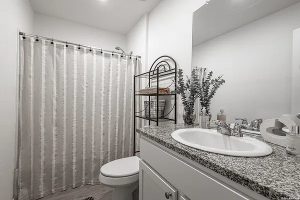 $1,950 | 13915 Bull Cove, San Antonio, TX 78252