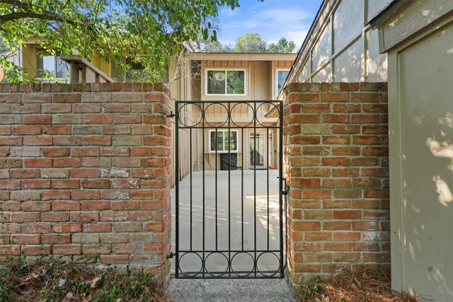 $360,000 | 2206 West Settler's Way, The Woodlands, TX 77380