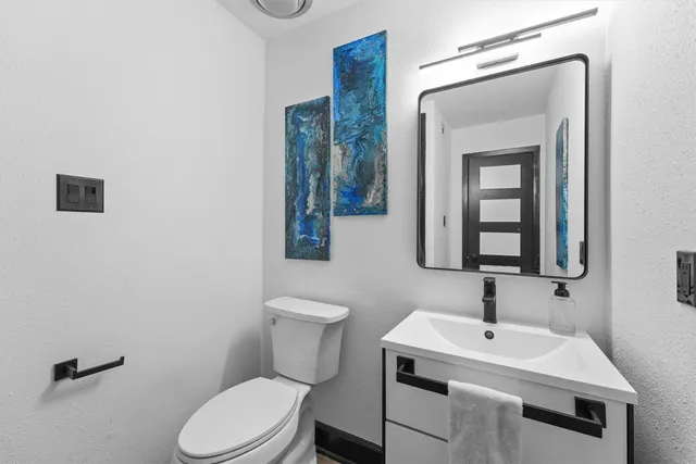 $340,000 | 2206 West Settler's Way, The Woodlands, TX 77380