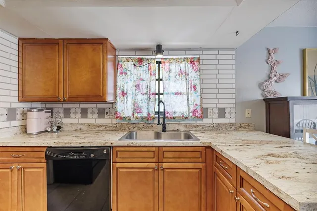 $275,000 | 1070 Buttercup Drive, Lakeland, FL 33801