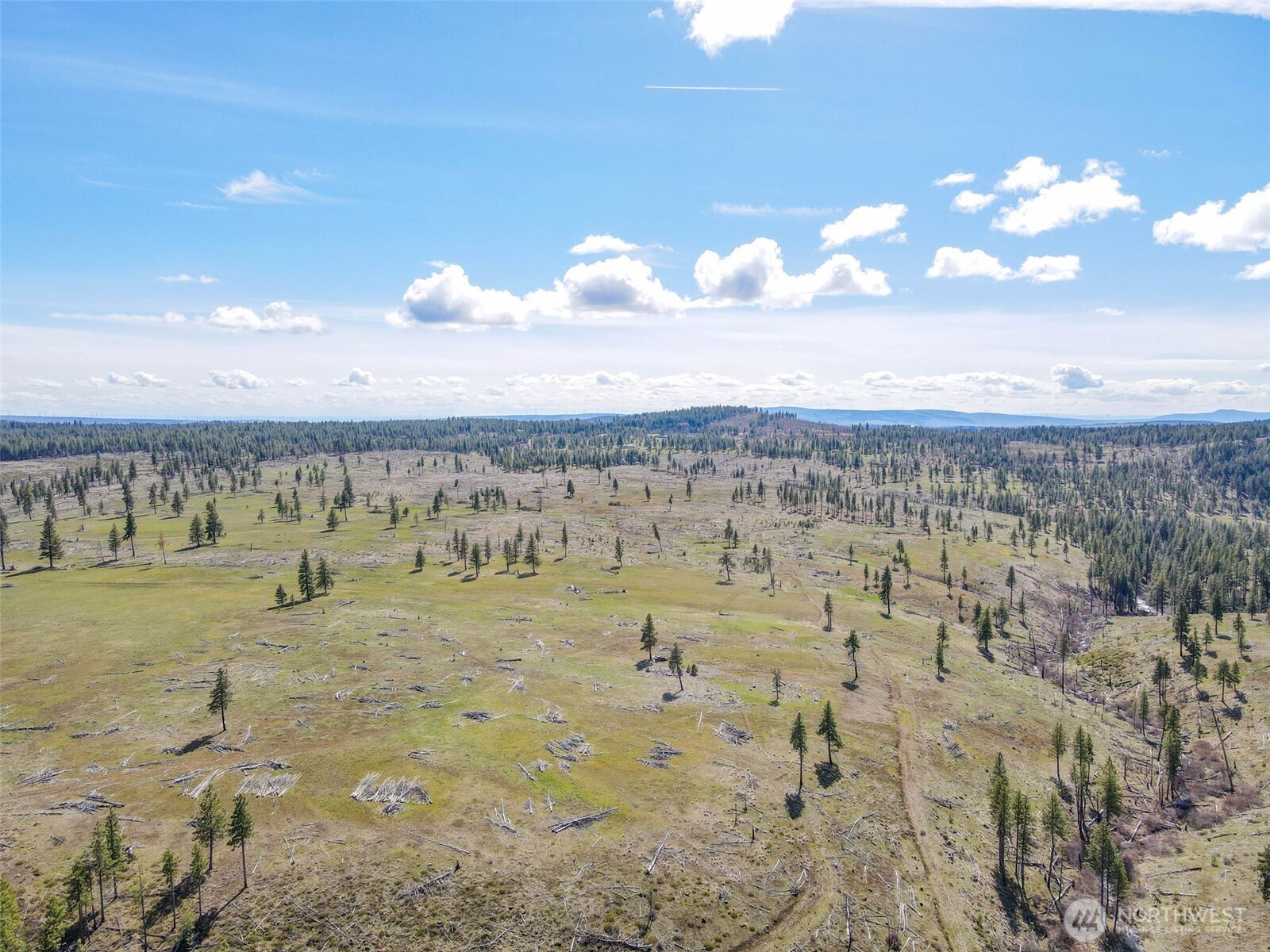 3 Box Canyon Road Goldendale, WA 98620 - Photo 3 of 5 a view of an ocean beach