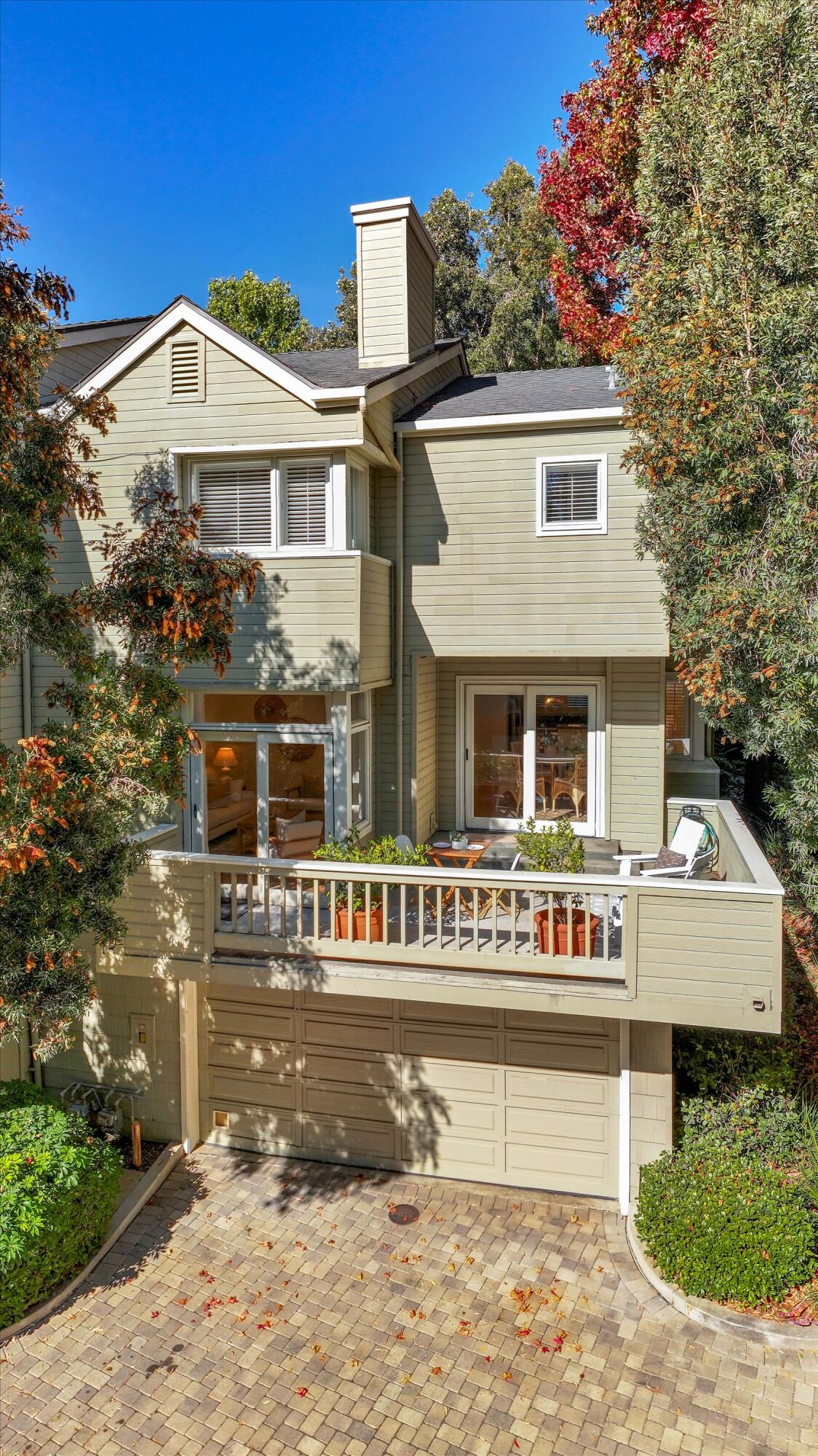 931 Weldon Road Santa Barbara, CA 93109 - Photo 15 of 32 a front view of a house with a yard