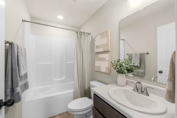 $318,805 | 12624 Memory Lane, Fort Wayne, IN 46818