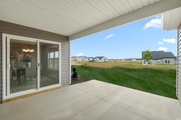 $318,805 | 12624 Memory Lane, Fort Wayne, IN 46818