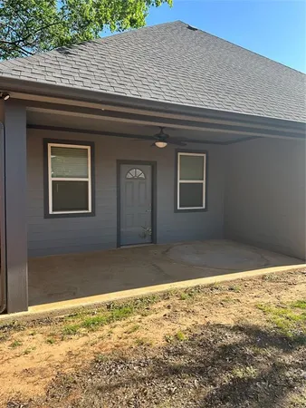 $2,250 | 2420 Creek Drive, Granbury, TX 76048