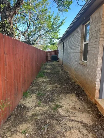 $2,250 | 2420 Creek Drive, Granbury, TX 76048