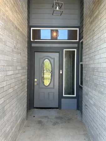 $2,250 | 2420 Creek Drive, Granbury, TX 76048