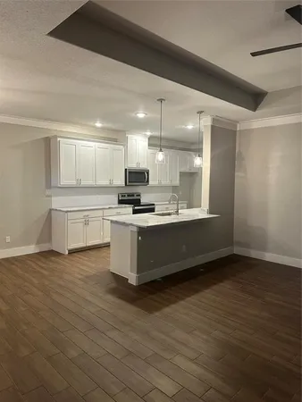 $2,250 | 2420 Creek Drive, Granbury, TX 76048