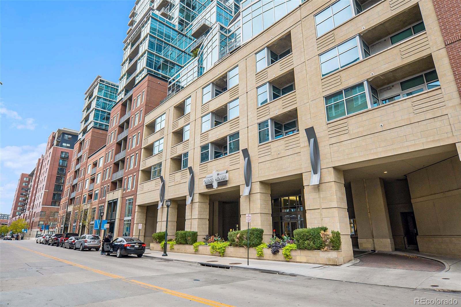 1700 Bassett Street, Unit 903 Denver, CO 80202 - Photo 28 of 31 front view of a building