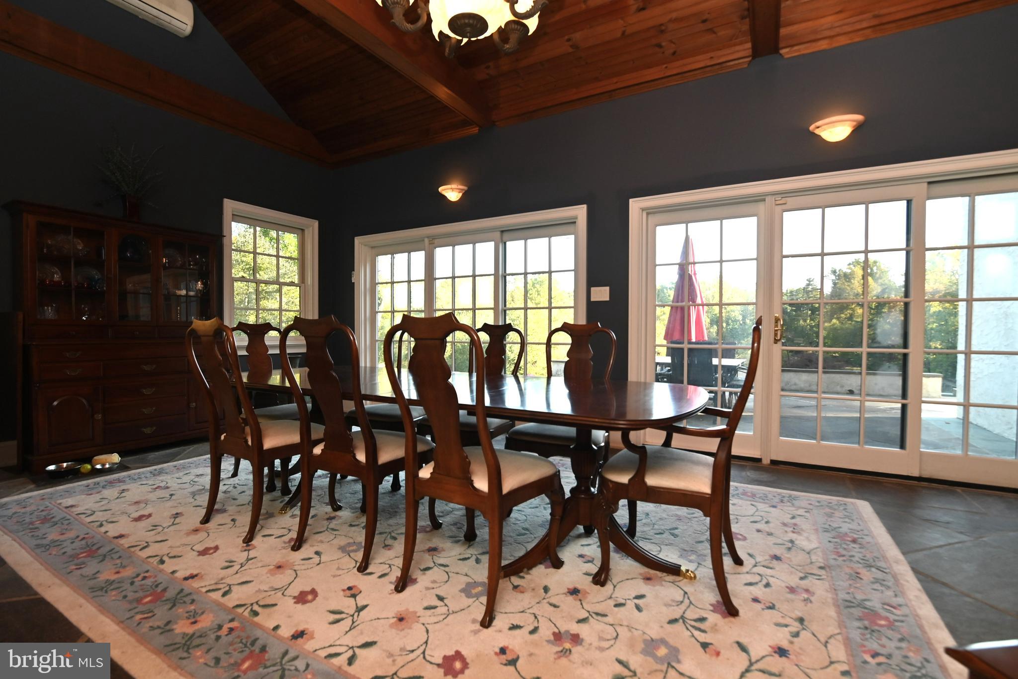 111 New Road Elverson, PA 19520 - Photo 22 of 107 dining room