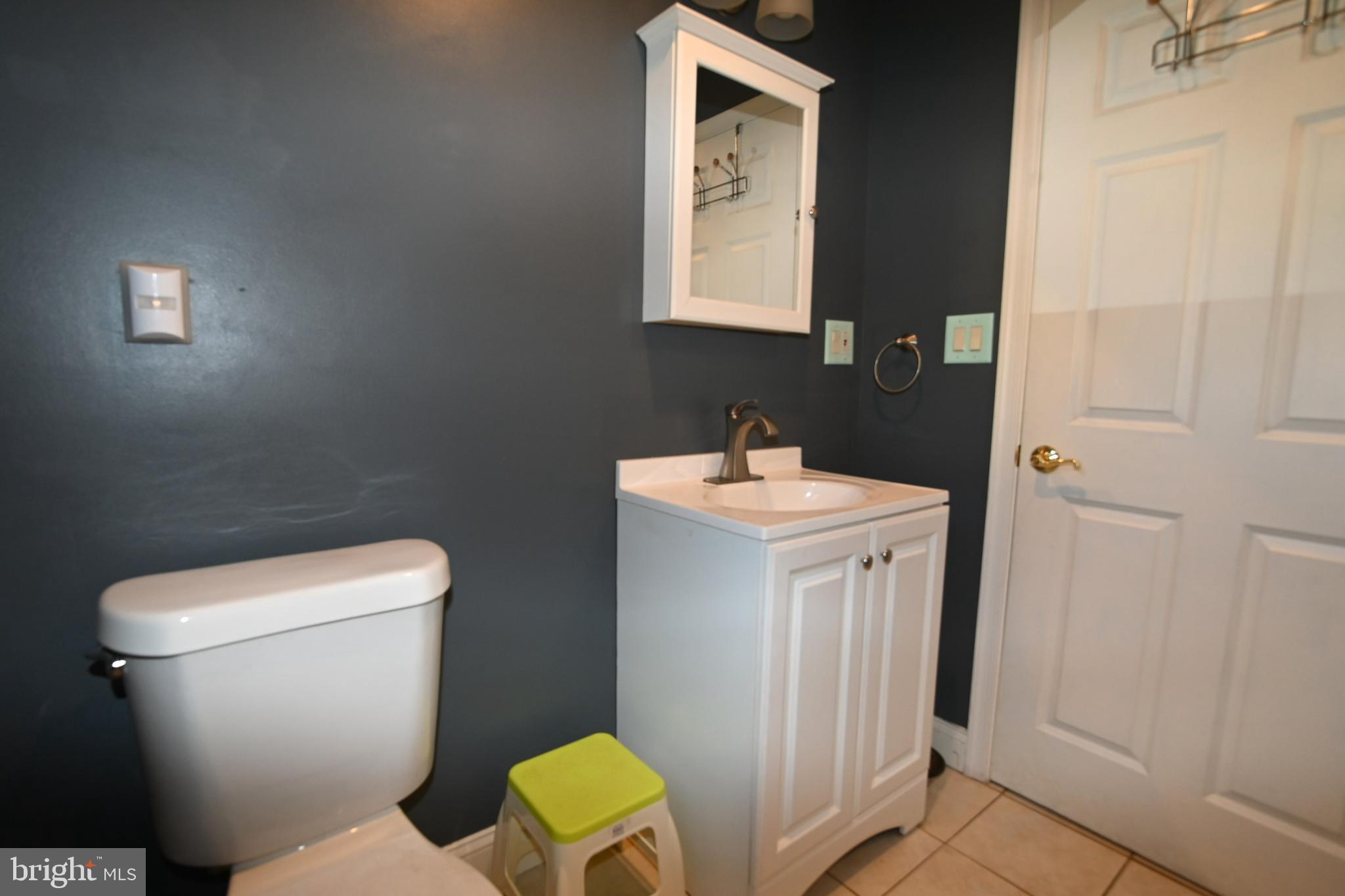 111 New Road Elverson, PA 19520 - Photo 44 of 107 4th full bathroom- 2nd floor
