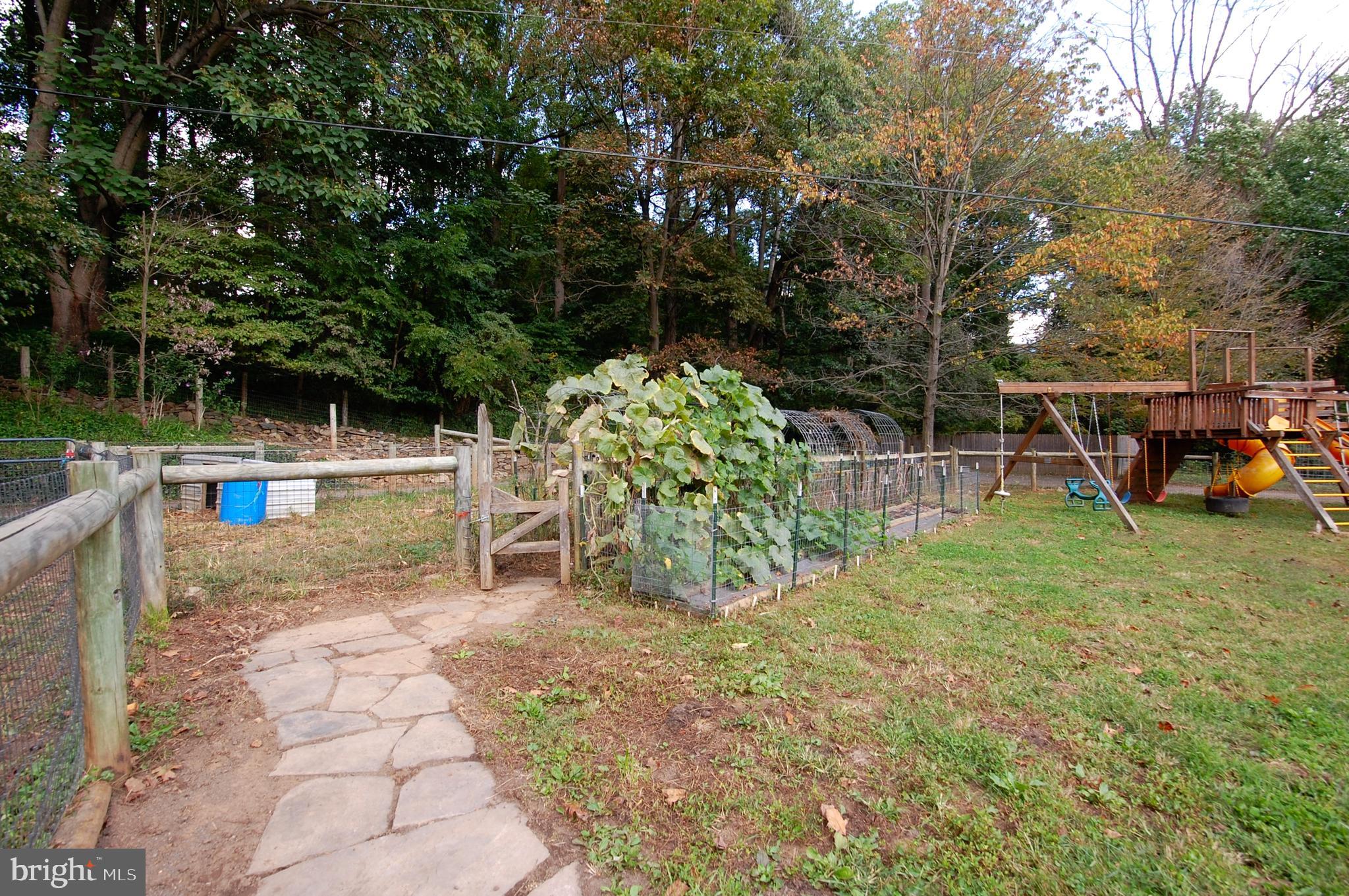 111 New Road Elverson, PA 19520 - Photo 84 of 107 garden