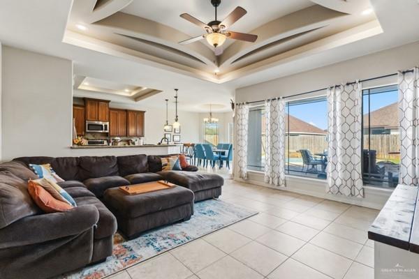 1405 Eva Street Edinburg, TX 78539 - Photo 3 of 18 a living room with furniture and a large window