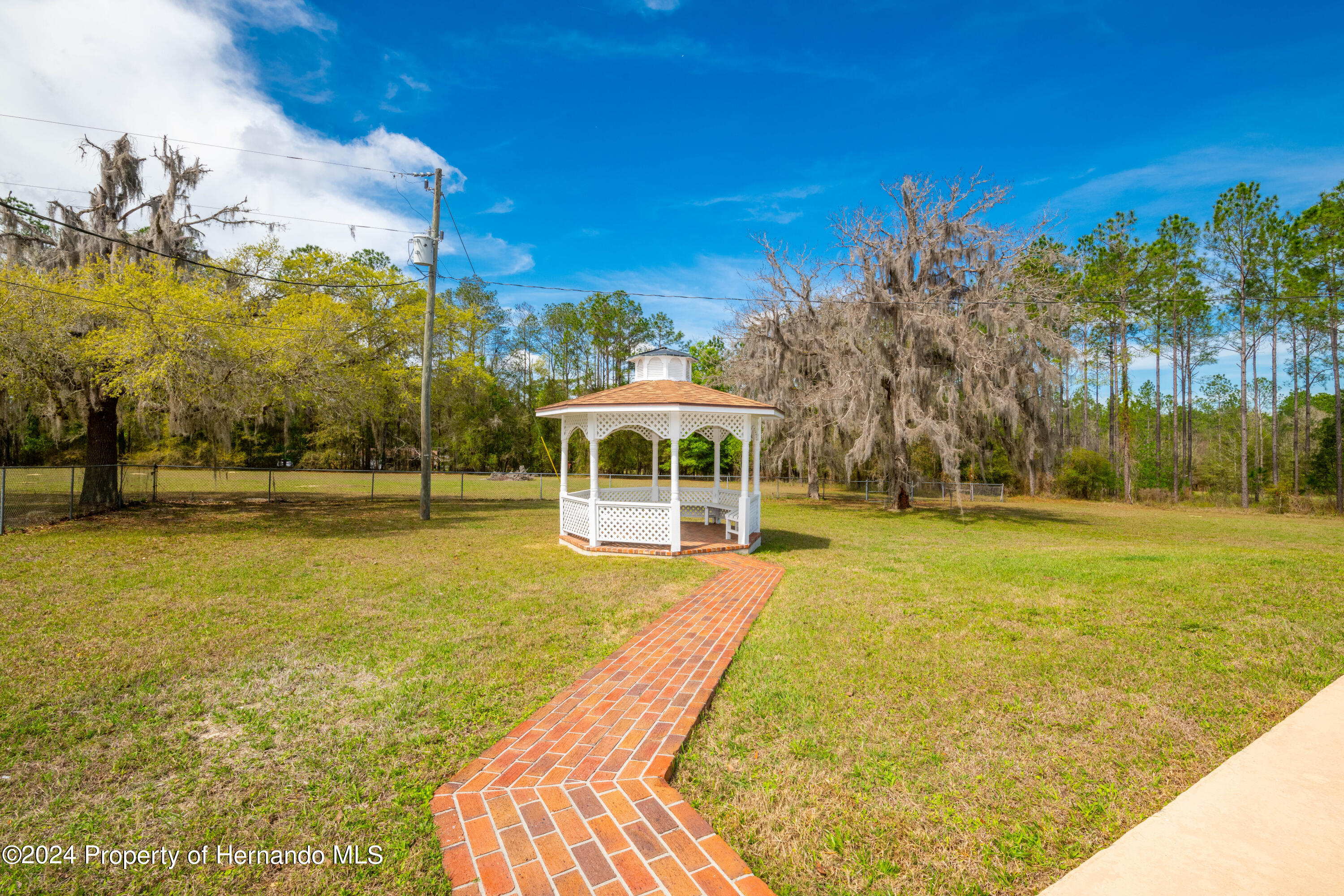 23019 Grubbs Road Brooksville, FL 34601 - Photo 17 of 45 Gazebo