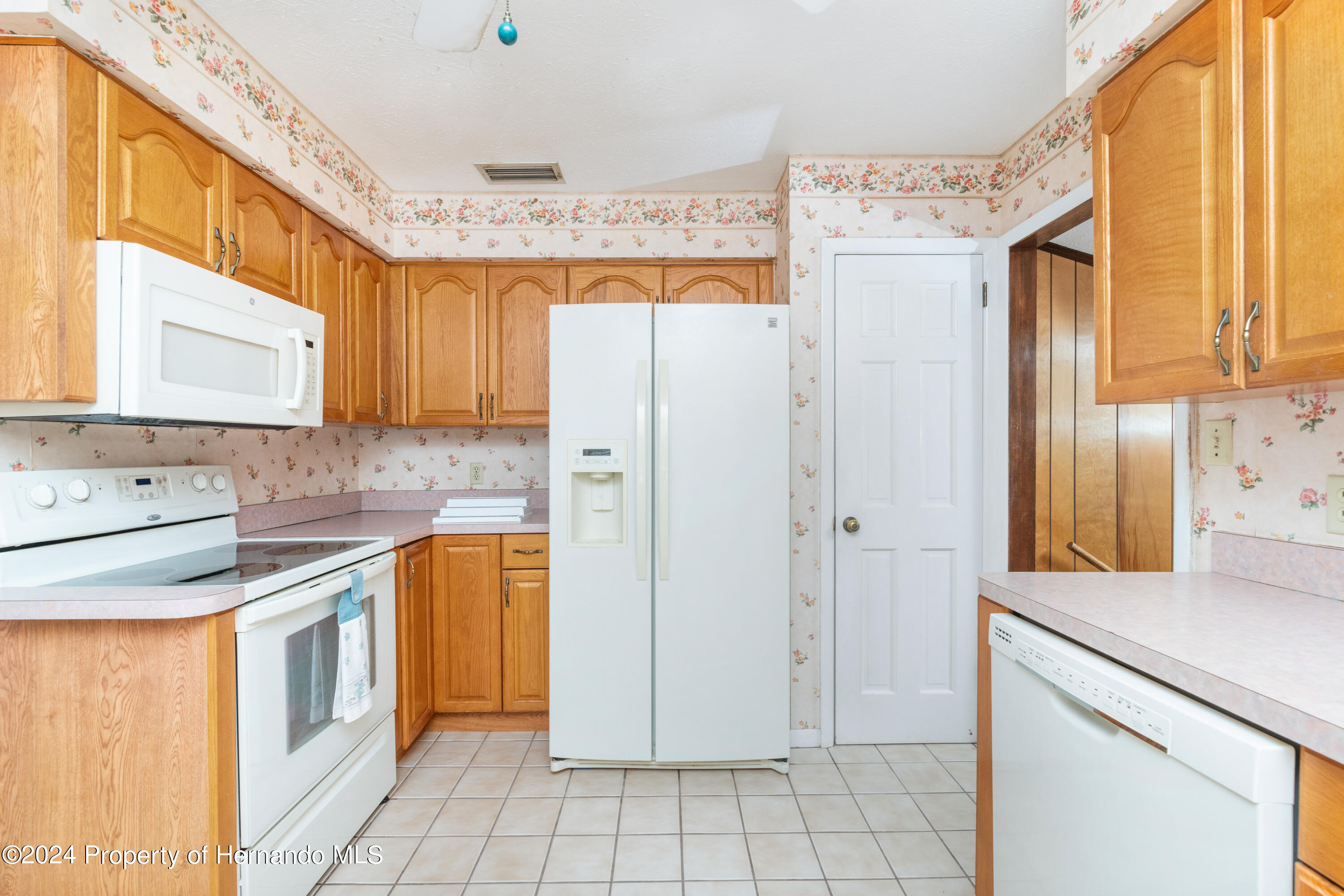 23019 Grubbs Road Brooksville, FL 34601 - Photo 27 of 45 Kitchen