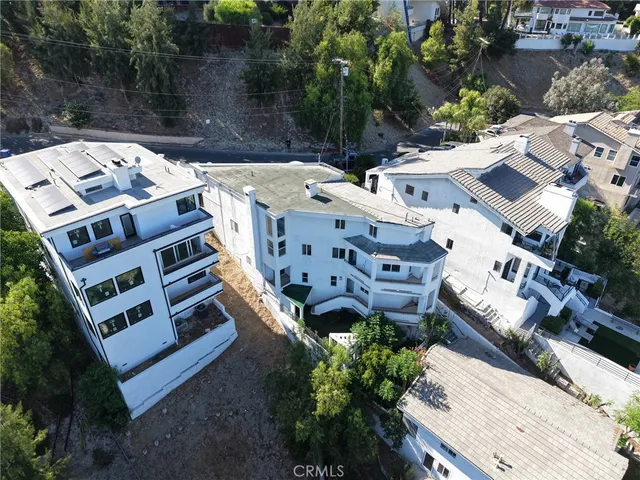 $5,950 | 5220 Medina Road, Woodland Hills, CA 91364