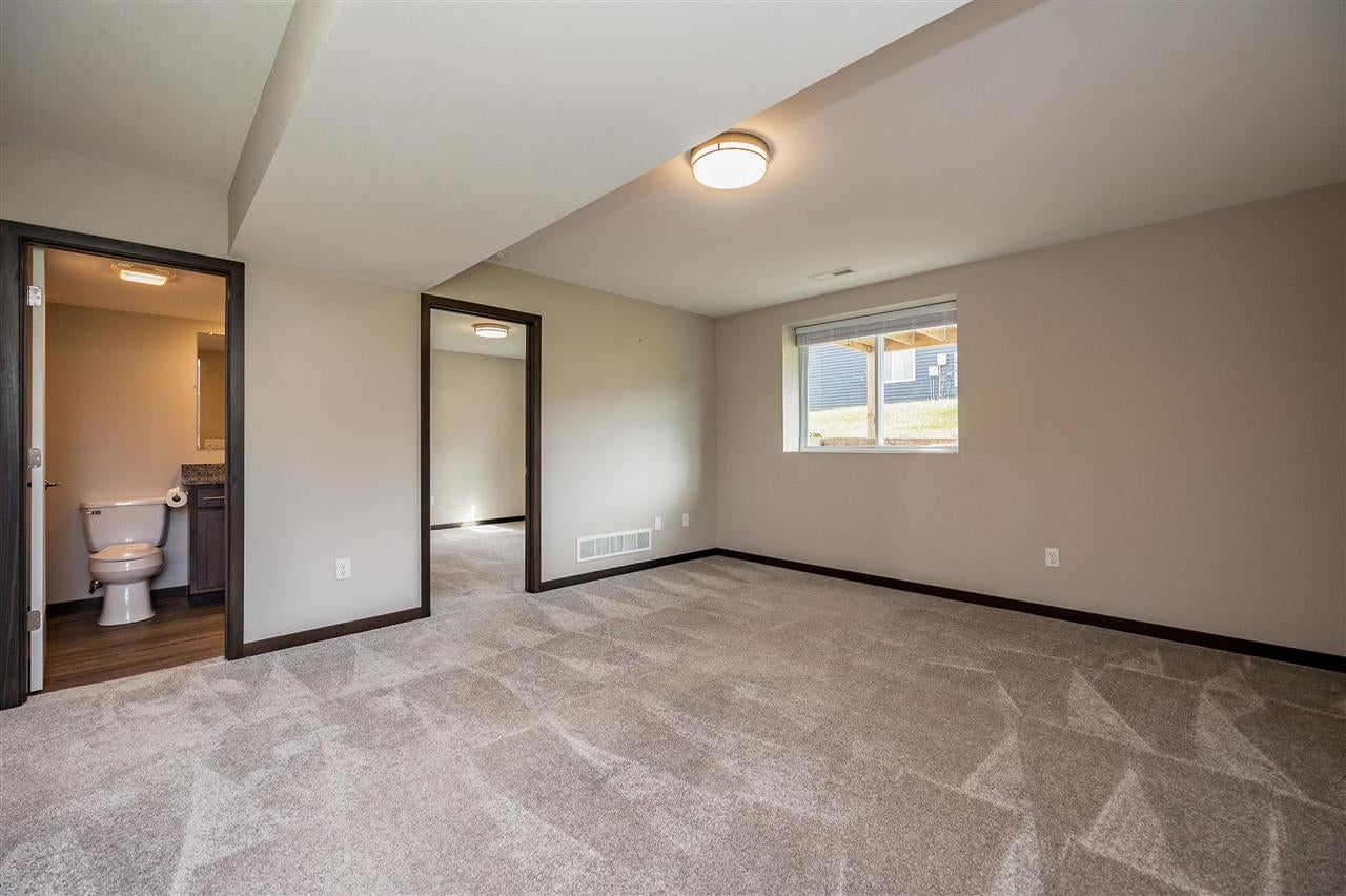 610 Riley Lane West Branch, IA 52358 - Photo 13 of 17 Gallery Image 13