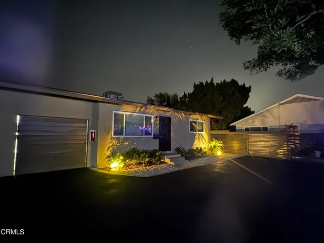 $3,495 | 420 Violet Avenue, Unit C, Monrovia, CA 91016