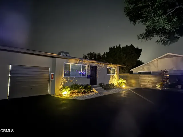 $3,495 | 420 Violet Avenue, Unit C, Monrovia, CA 91016