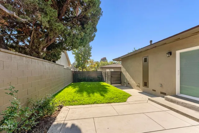 $3,495 | 420 Violet Avenue, Unit C, Monrovia, CA 91016