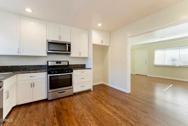$3,495 | 420 Violet Avenue, Unit C, Monrovia, CA 91016