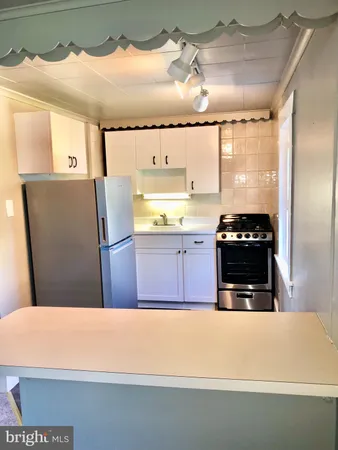 $1,700 | 4001 Center Avenue, Lafayette Hill, PA 19444