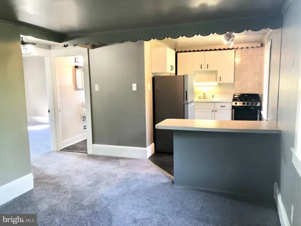 $1,700 | 4001 Center Avenue, Lafayette Hill, PA 19444