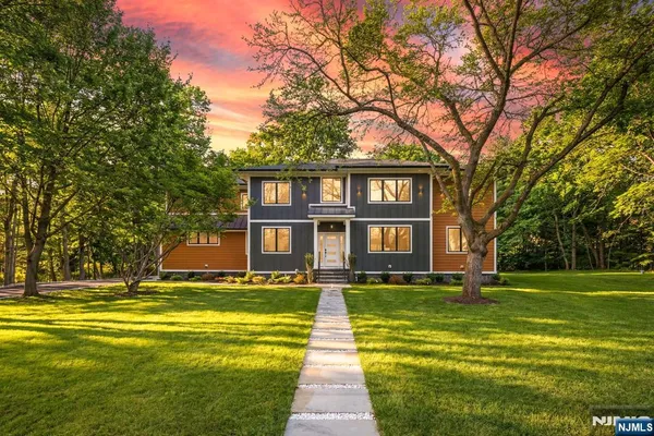 $1,949,000 | 45 Riverview Terrace, Mahwah, NJ 07430