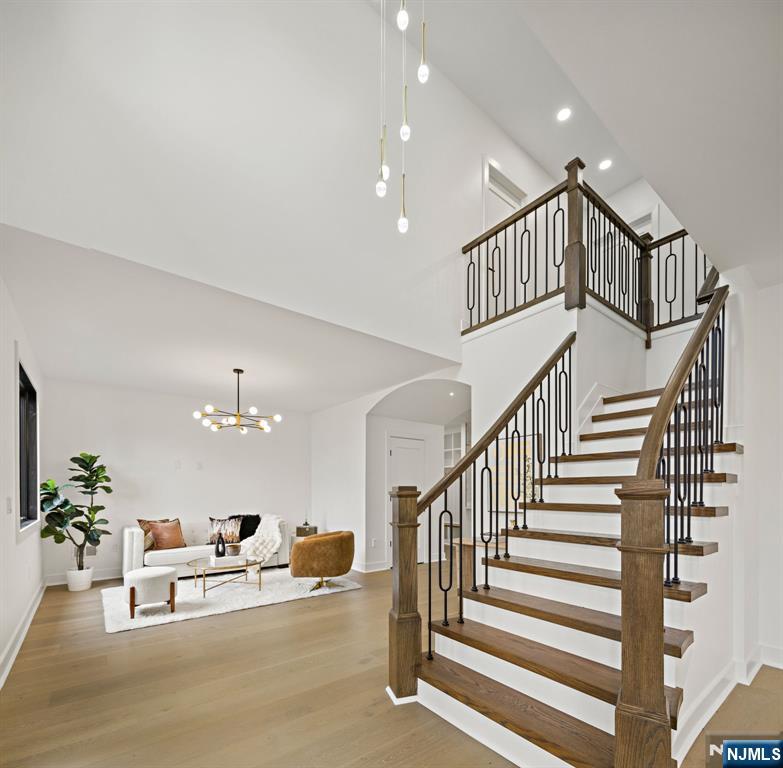 45 Riverview Terrace Mahwah, NJ 07430 - Photo 2 of 25 a view of hall way with furniture and a livingroom