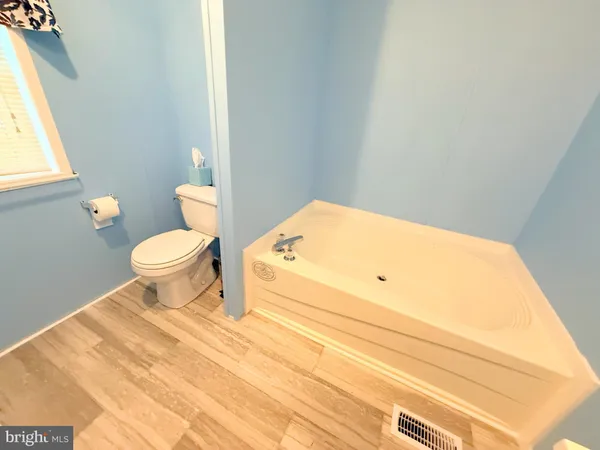 $149,000 | 35237 Breakers Street, Unit E711, Long Neck, DE 19966