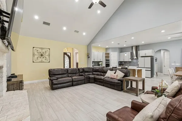 $1,500,000 | 6467 Asher Road, Alvarado, TX 76009