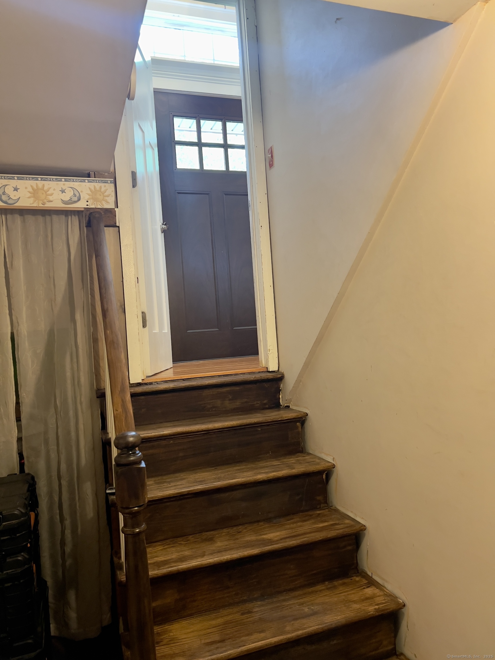 61 Litchfield Road Farmington, CT 06085 - Photo 17 of 27 a view of entryway