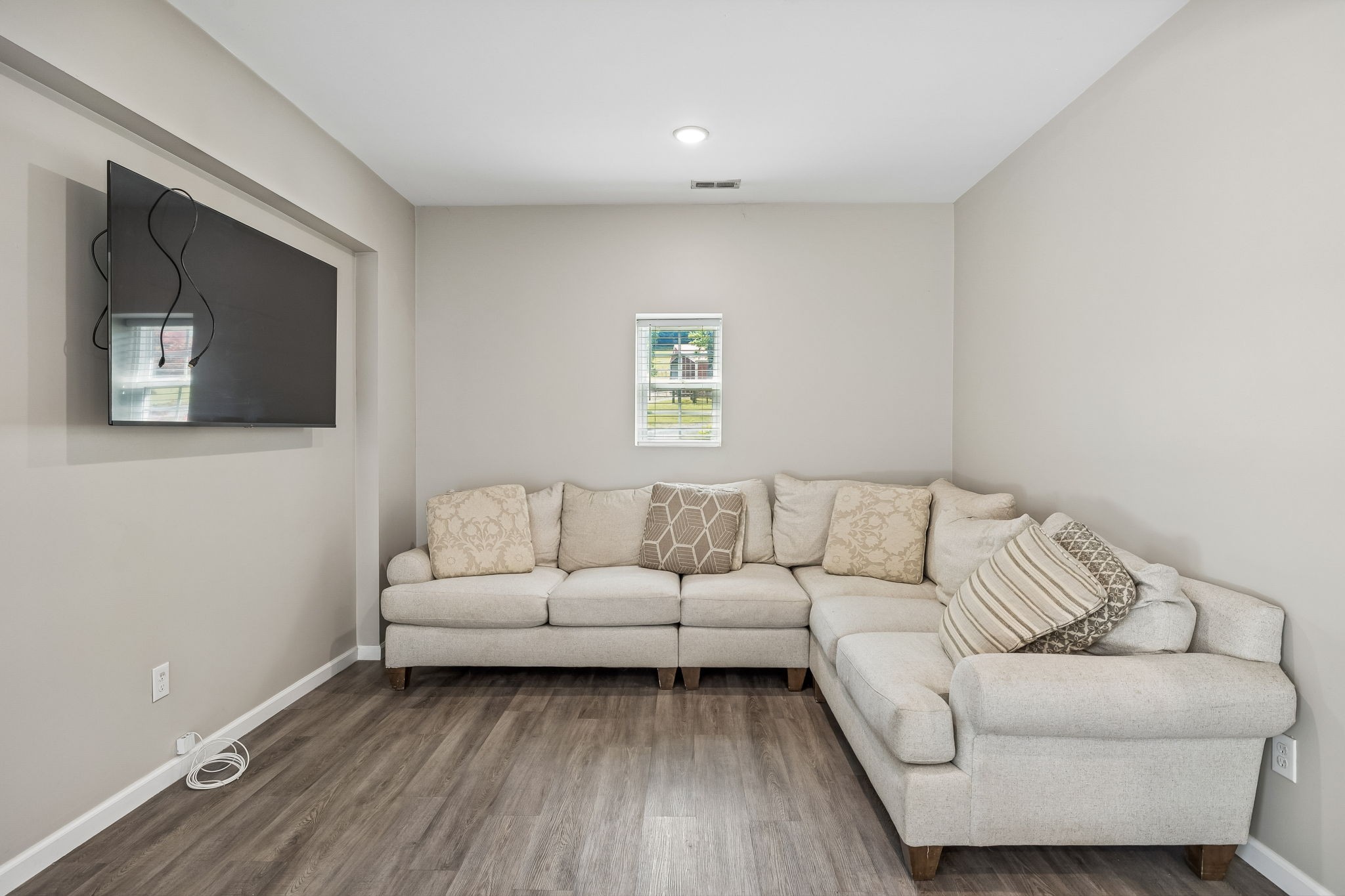 124 Hickman Creek Road South Hickman, TN 38567 - Photo 7 of 45 a living room with furniture and a couch