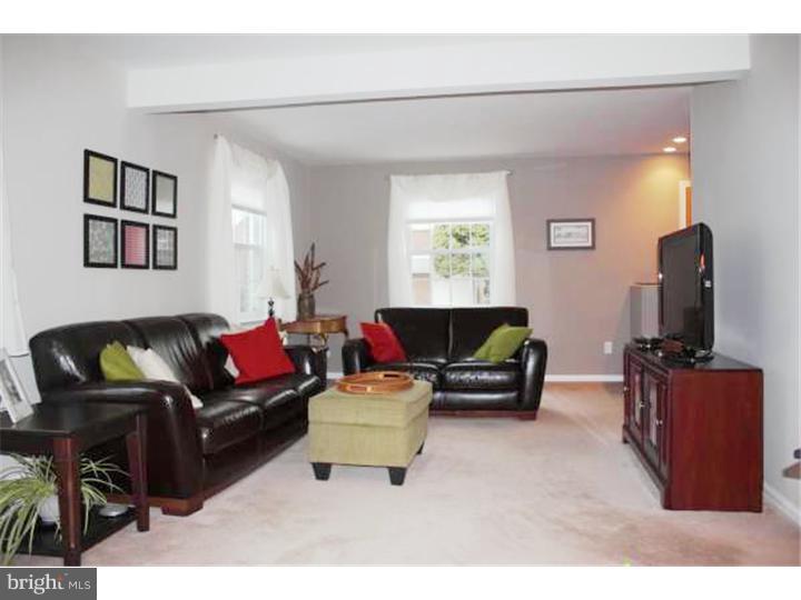 1613 Hampton Road Havertown, PA 19083 - Photo 2 of 20 Living Room