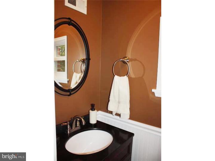 1613 Hampton Road Havertown, PA 19083 - Photo 11 of 20 Half Bath