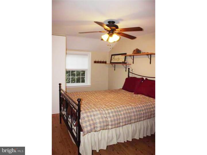 1613 Hampton Road Havertown, PA 19083 - Photo 16 of 20 Bedroom 3